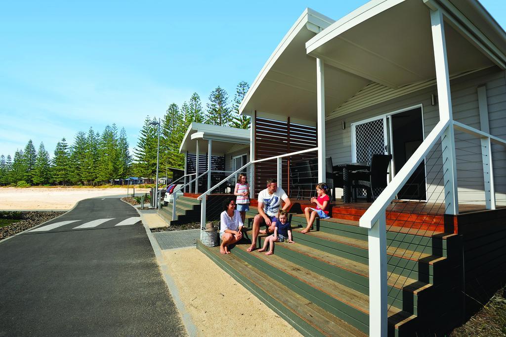 Nrma Stockton Beach Holiday Park Quarto foto