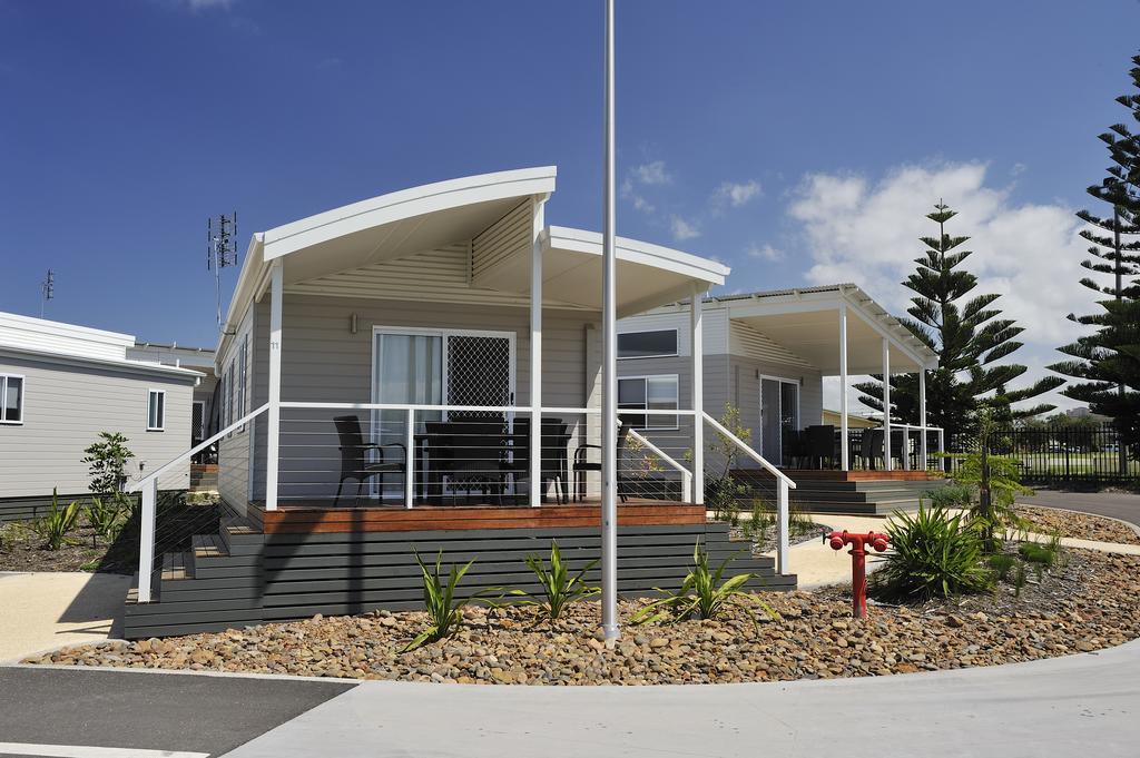 Nrma Stockton Beach Holiday Park Quarto foto