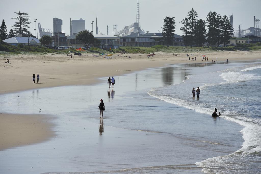 Nrma Stockton Beach Holiday Park Exterior foto